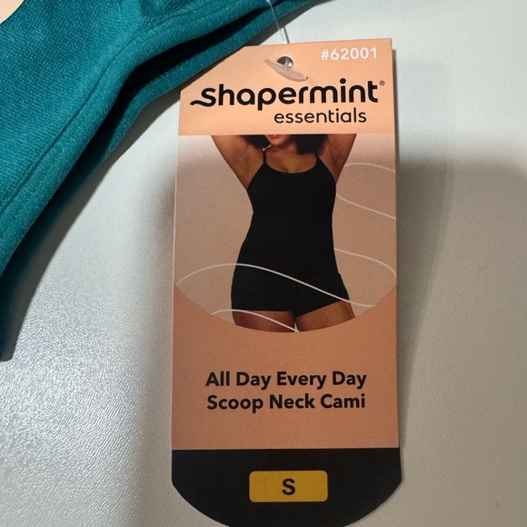 Shapermint Essentials Teal Scoop Neck Cami - Picture 2 of 9